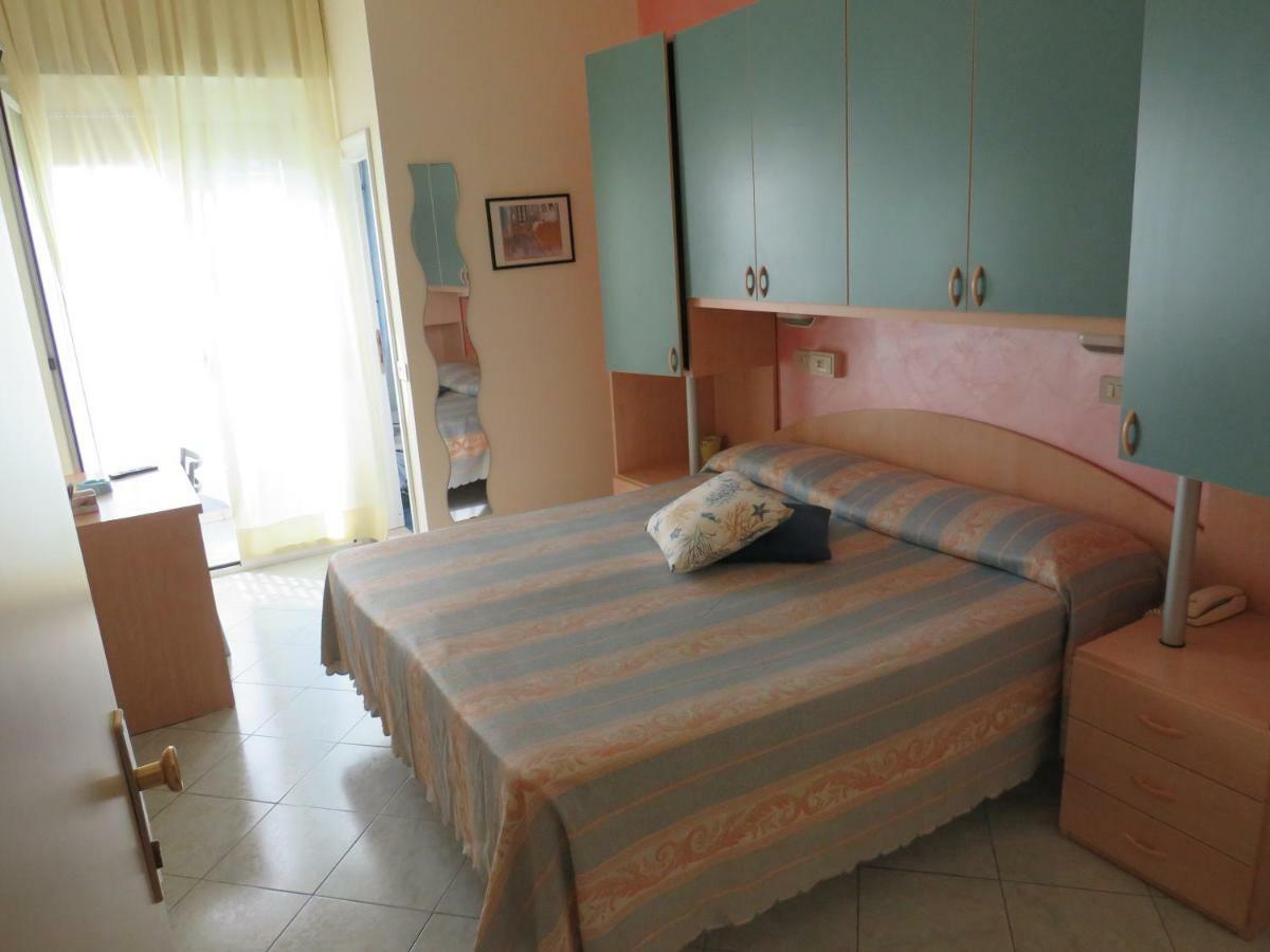 Hotel Solidea Rimini Eksteriør bilde